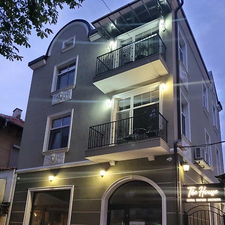 The House - Central Boutique Apartments Kjusztendil Kültér fotó